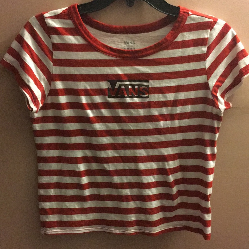 This is a red and white vans shirt ❤️